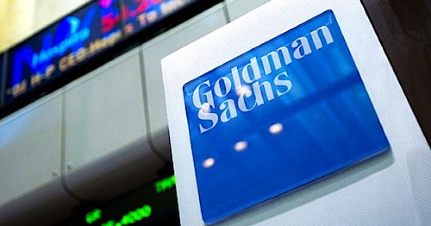 Oro e argento in ribasso, parola di Goldman Sachs
