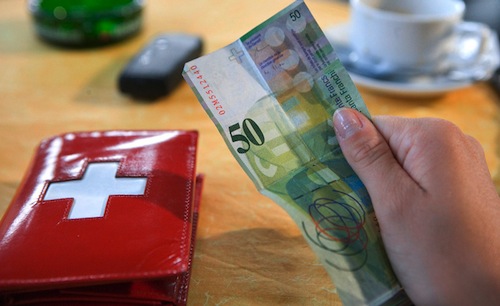 Lavorare in Svizzera per 10mila franchi al mese