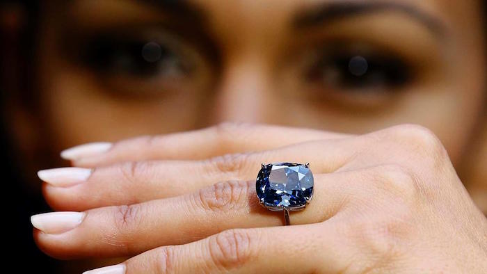 Diamanti blu, tra le pietre più rare e preziose del mondo