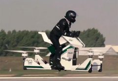 Le moto volanti della Polizia di Dubai