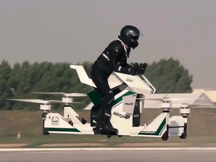 Le moto volanti della Polizia di Dubai