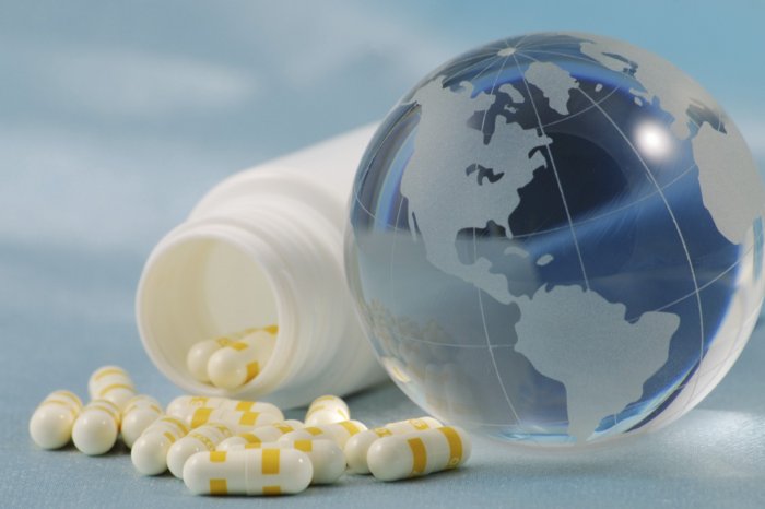 Nell'industria farmaceutica globale, Europa e Stati Uniti spadroneggiano