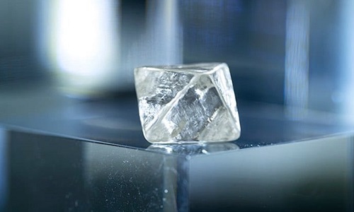 Diamante bianco da 28,84 carati