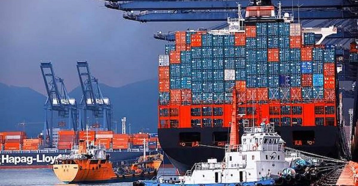 357.000 container fermi al porto di Yantian. Il COVID-19 torna a fare paura