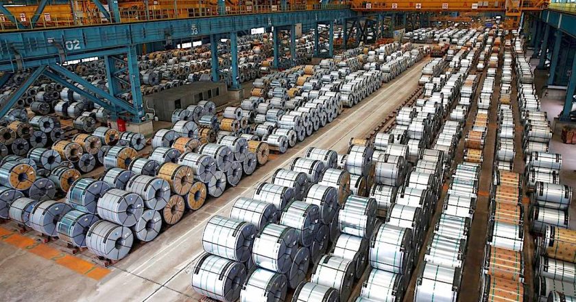 La produzione globale di acciaio scende, così come quella di alluminio