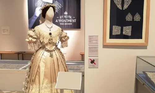 vestido de novia de la reina victoria
