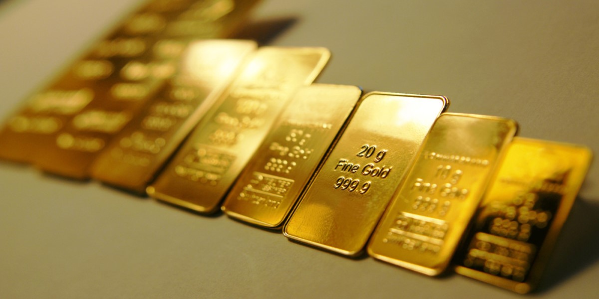Prezzi dell'oro vicino ai minimi di 2 anni. Occhi puntati sulla FED