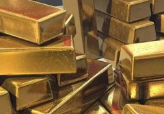 La Cina sta comprando oro per sganciarsi dal dollaro americano