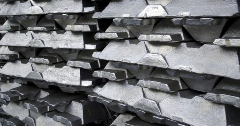 Crescono i timori per il troppo alluminio russo nei magazzini LME
