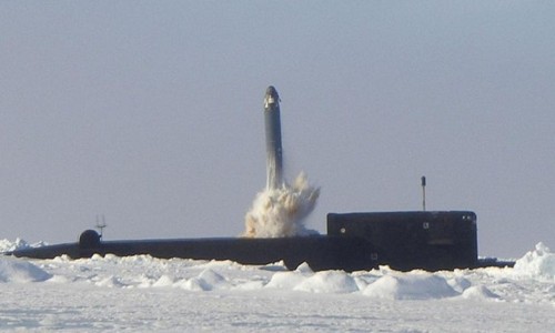 Missile R-29RMU2.1 Layner