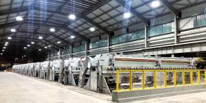 Potline in uno smelter di alluminio primario